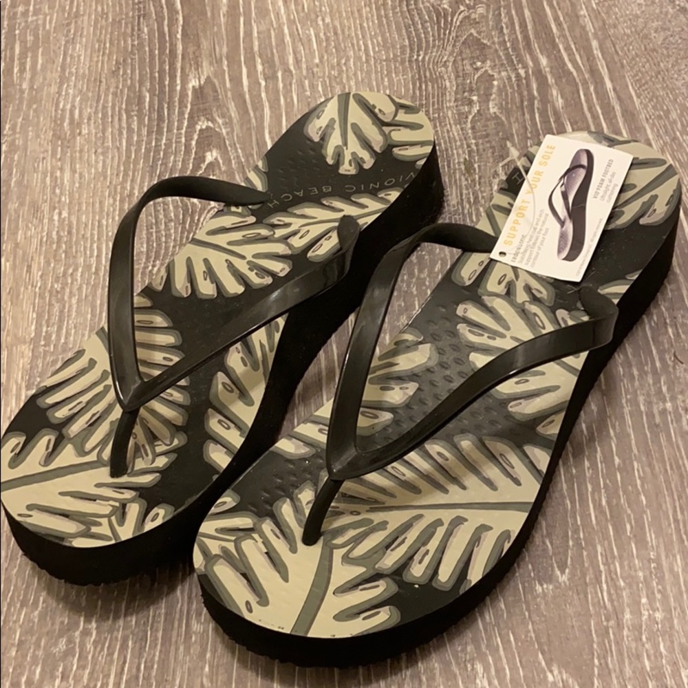 Vionic wedge flip flop